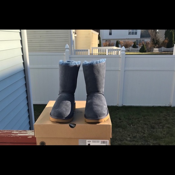 UGG Bailey Bow II - Picture 4 of 6